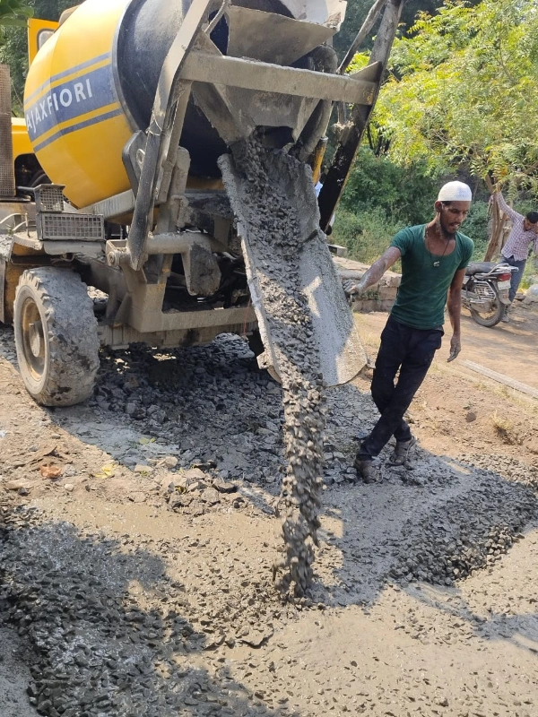सात सिमेंट काँक्रीट रस्त्यांचे बांधकाम