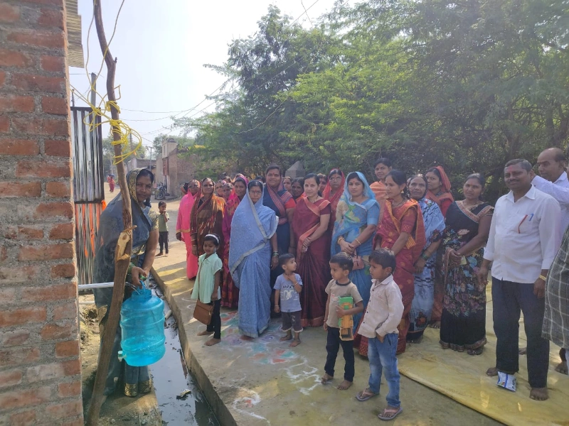 आरओ पाणी फिल्टरचे उद्घाटन कार्यक्रम