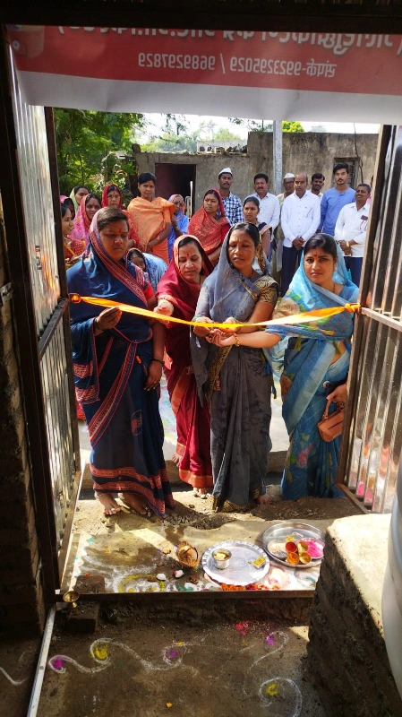 आरओ पाणी फिल्टरचे उद्घाटन कार्यक्रम