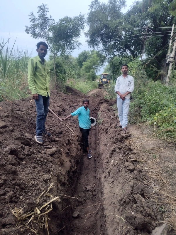 अंडरग्राउंड बंदिस्त नाली  काम
